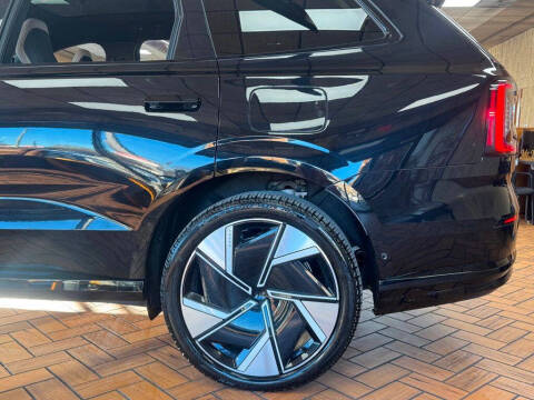 2025 Volvo EX90 Twin Plus 7P