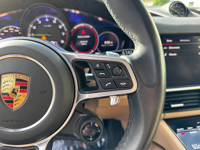 2023 Porsche Cayenne E-Hybrid