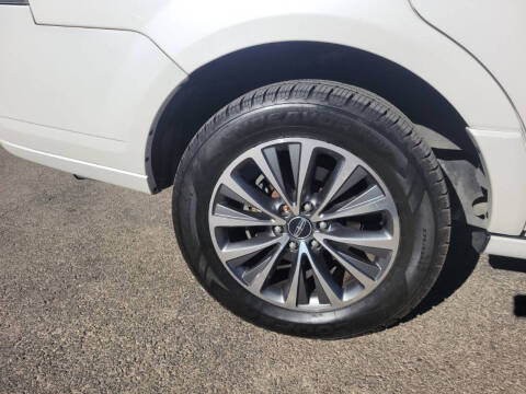 2016 Lincoln Navigator Select