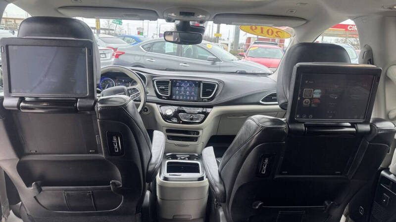 2019 Chrysler Pacifica Limited