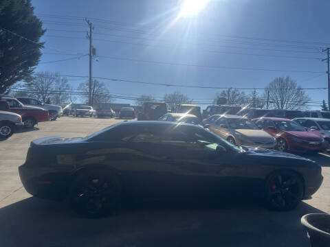 2009 Dodge Challenger SRT8
