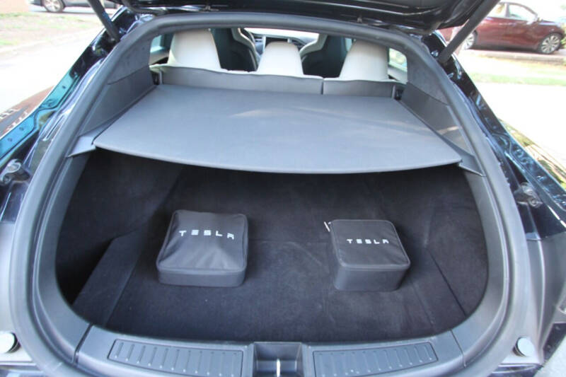 2016 Tesla Model S P90D