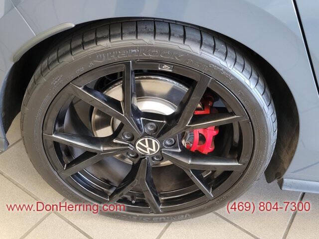 2024 Volkswagen Golf GTI 380 SE