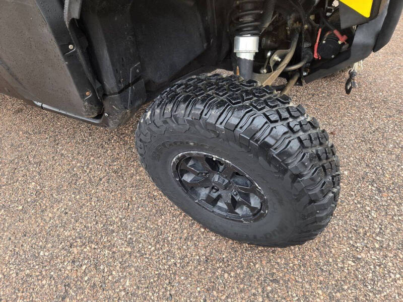 2019 Can-Am Defender Max