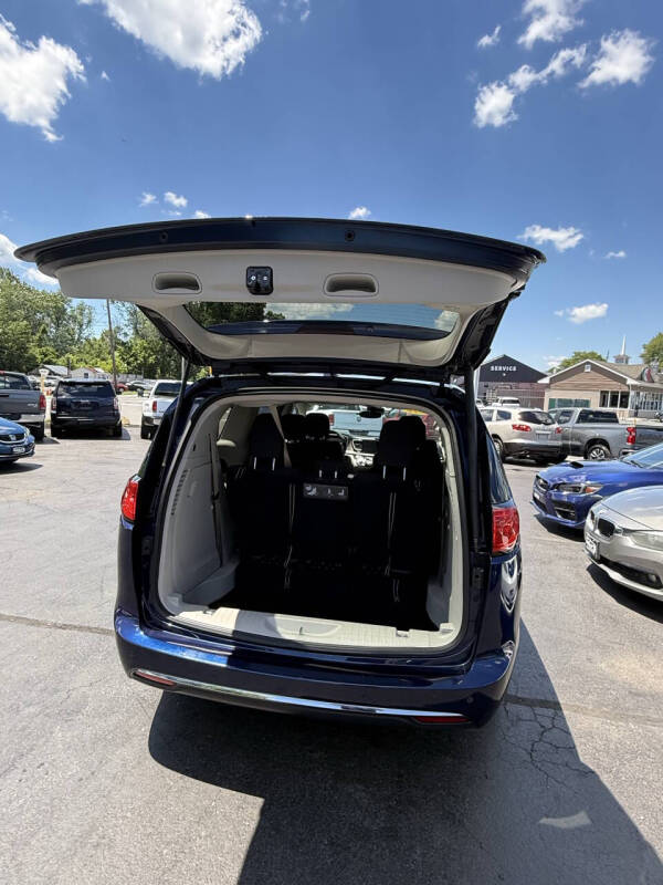 2019 Chrysler Pacifica Touring Plus