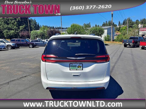 2022 Chrysler Pacifica Touring L