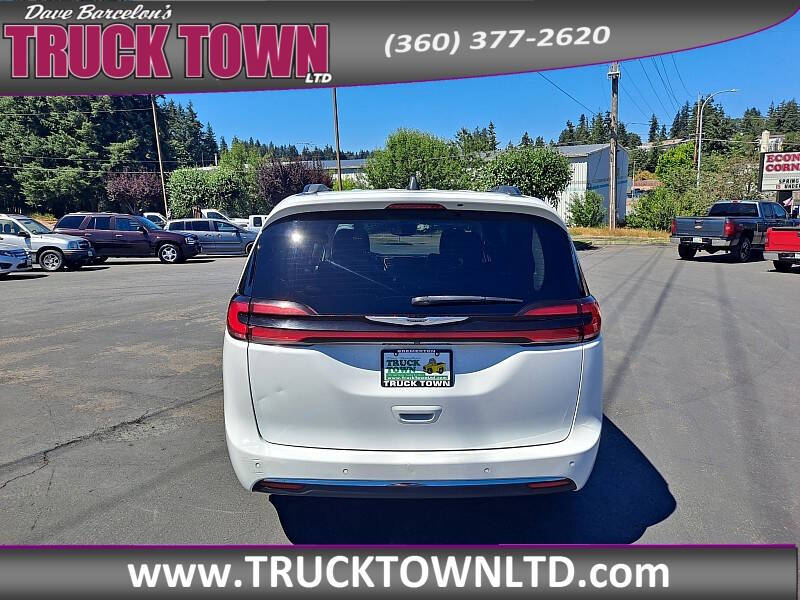 2022 Chrysler Pacifica Touring L