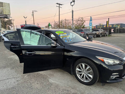 2014 Infiniti Q50 Premium