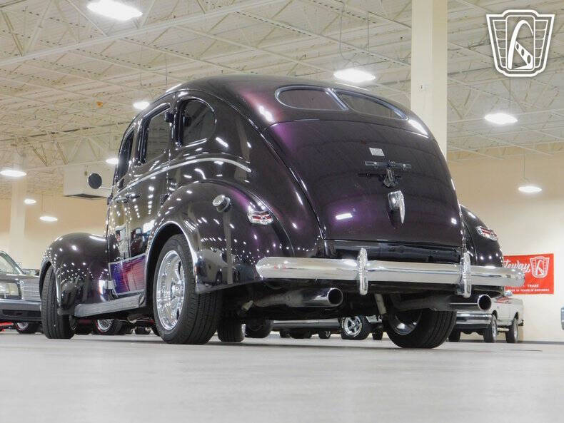 1940 Ford Deluxe