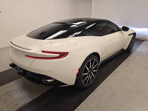 2017 Aston Martin DB11