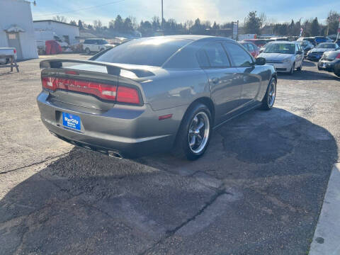 2012 Dodge Charger SE
