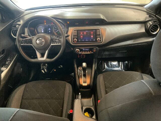 2020 Nissan Kicks SV