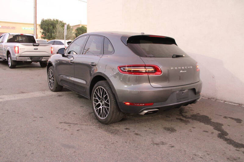 2018 Porsche Macan