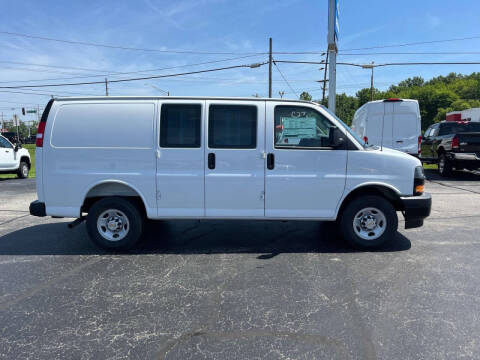 2025 Chevrolet Express 2500