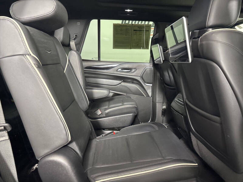 2022 Cadillac Escalade Sport