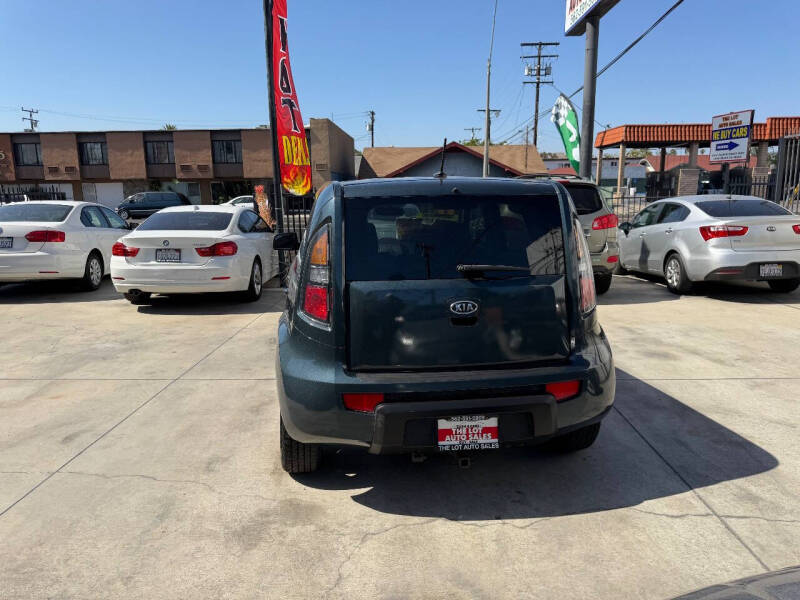 2011 Kia Soul +