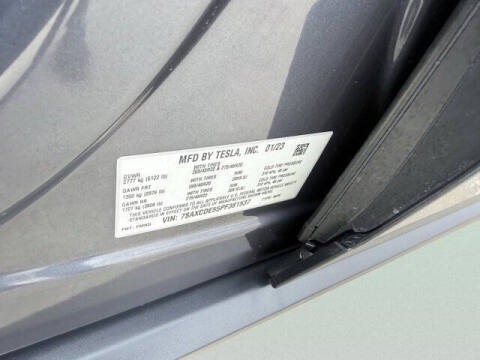 2023 Tesla Model X Standard Range