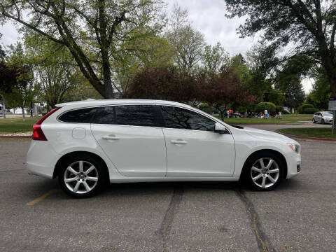 2016 Volvo V60 T5 Drive-E Premier