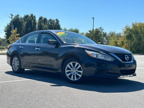 2018 Nissan Altima for sale at E & N Used Auto Sales LLC in Lowell AR