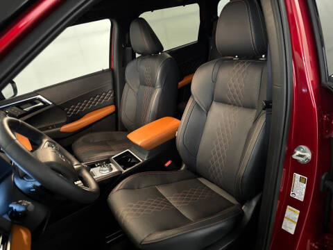 2025 Mitsubishi Outlander PHEV