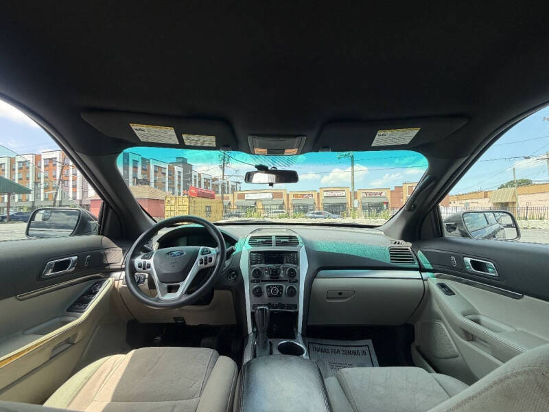 2013 Ford Explorer
