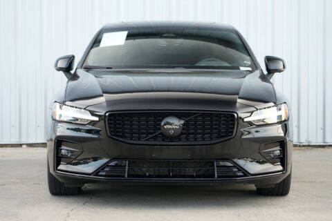 2024 Volvo S60 B5 Plus Black Edition