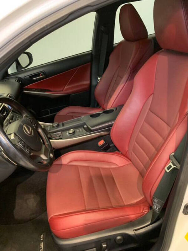 2020 Lexus IS 350