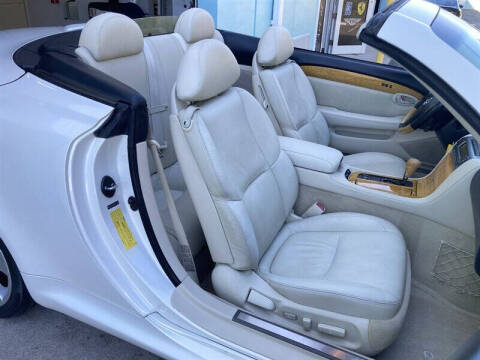 2005 Lexus SC 430