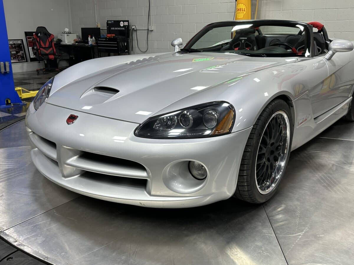 2005 Dodge Viper 53