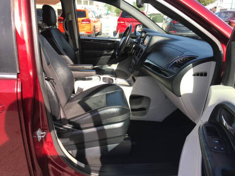 2020 Dodge Grand Caravan SXT