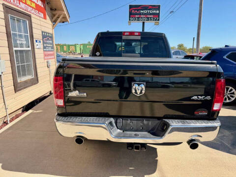 2017 RAM 1500 SLT