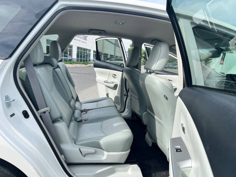 2012 Toyota Prius v Five