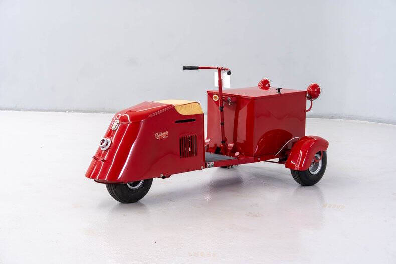 1948 Cushman Model 59 Package Car
