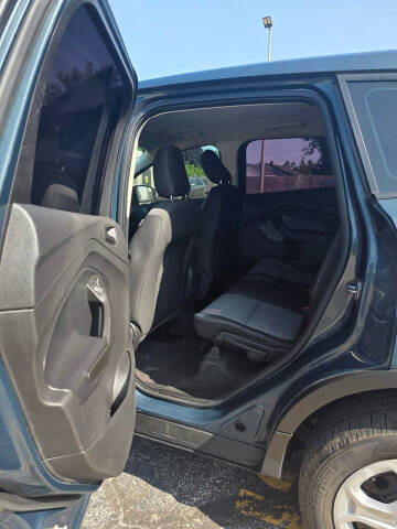 2019 Ford Escape S