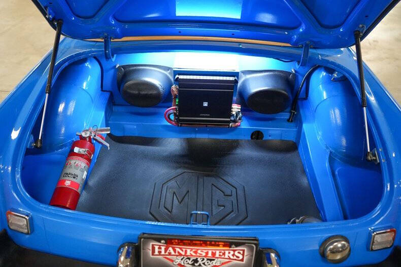 1975 MG MGB