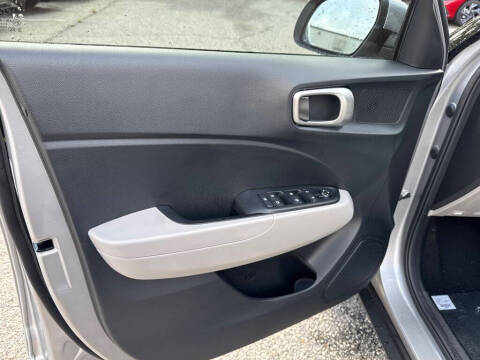 2025 Hyundai Venue SEL