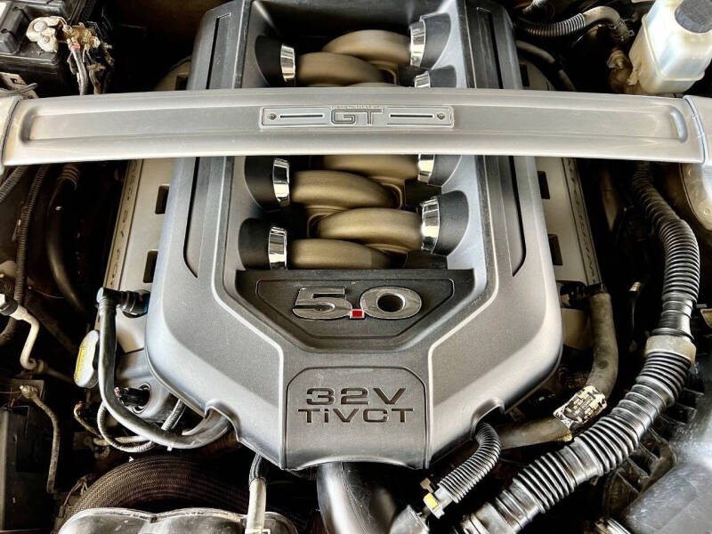 2013 Ford Mustang GT Premium