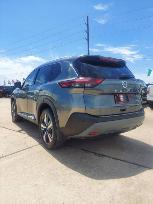 2021 Nissan Rogue SL