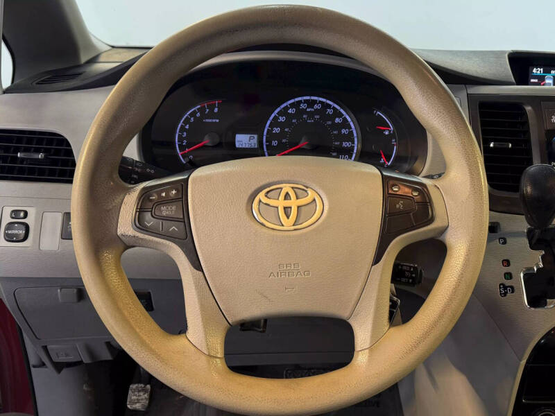 2011 Toyota Sienna