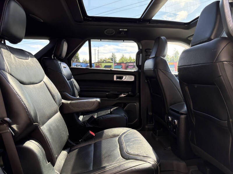 2021 Ford Explorer ST