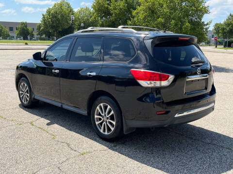 2013 Nissan Pathfinder SV