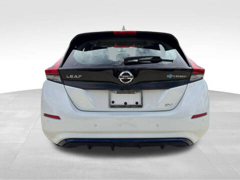2022 Nissan LEAF SV