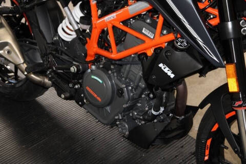 2023 KTM DUKE 390