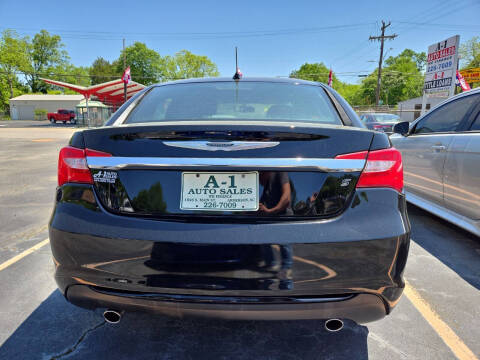 2013 Chrysler 200 Limited