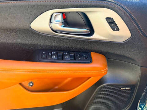 2025 Chrysler Pacifica Plug-In Hybrid Pinnacle