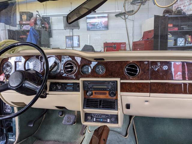 1977 Rolls-Royce Silver Shadow