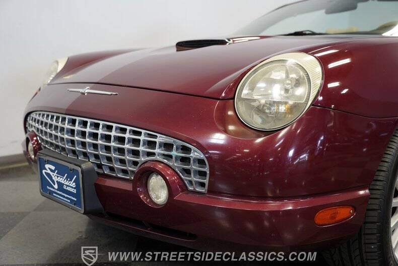 2004 Ford Thunderbird Deluxe