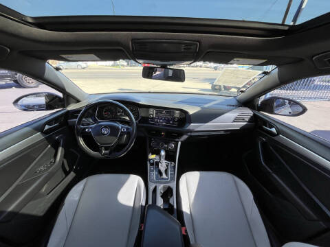 2019 Volkswagen Jetta R-Line