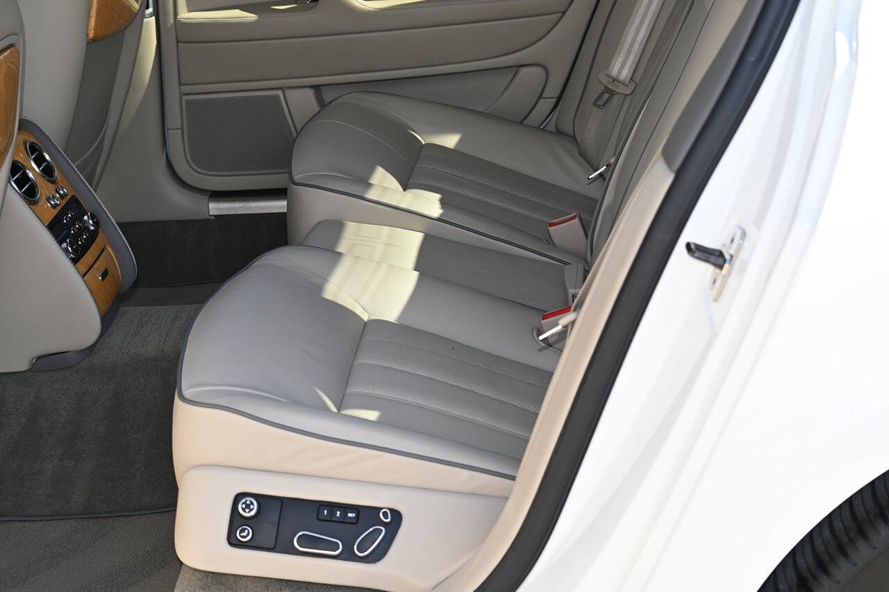 2012 Bentley Continental 23