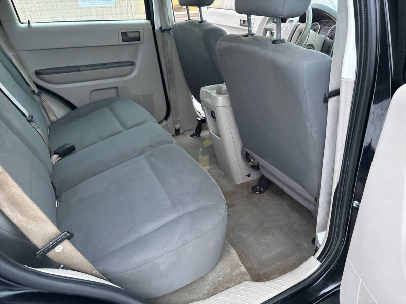 2010 Ford Escape XLS